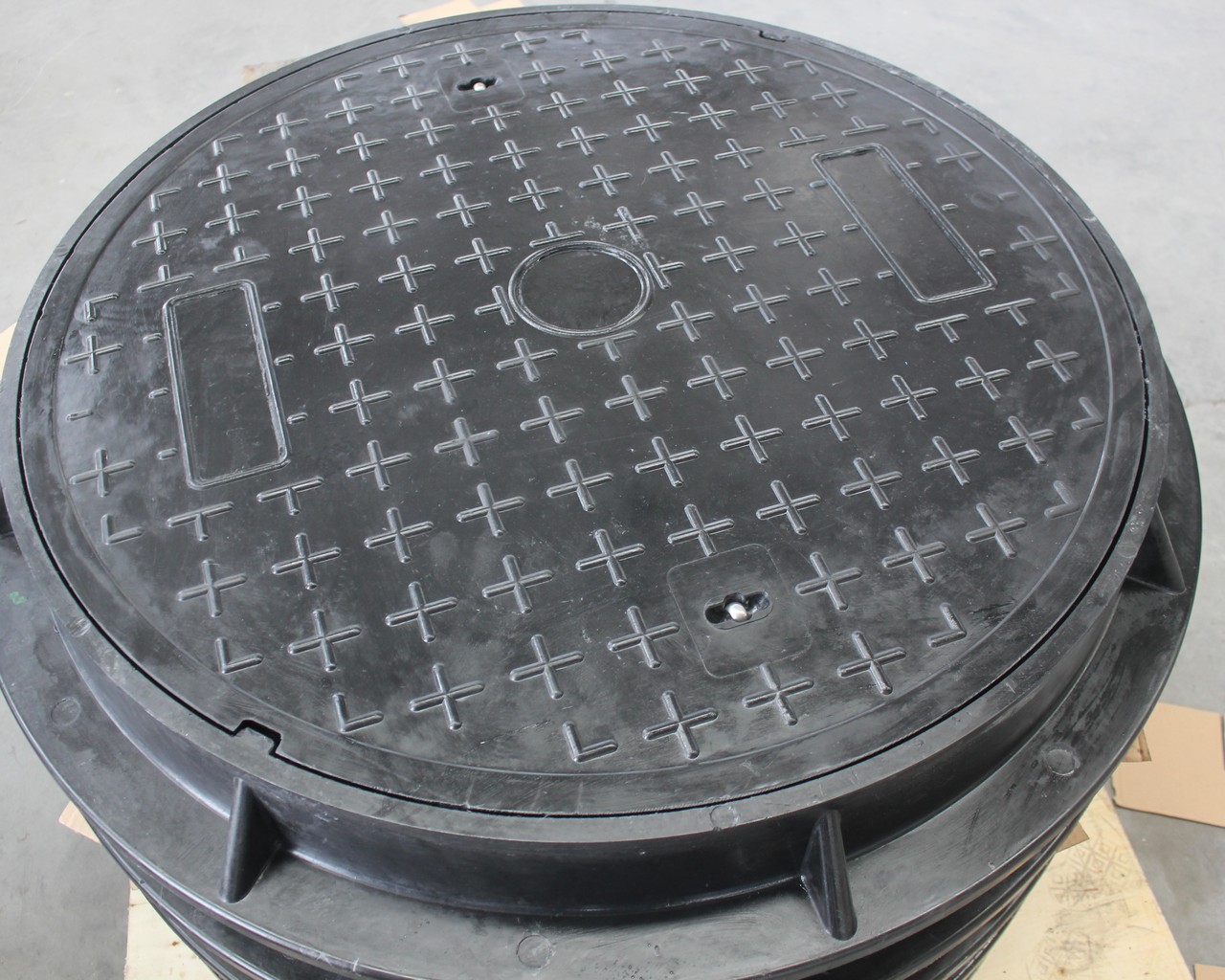  樹脂井蓋有哪些實(shí)用性特點(diǎn)